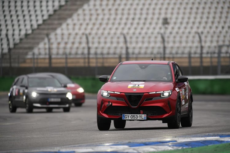 Adac-e-Competition-24h-Alfa-Romeo-Junior-07 1740560904 573 Cette incroyable victoire de lAlfa Romeo Junior electrique au ADAC