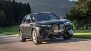 BMW iX5 2026 : pourquoi le futur grand SUV électrique fait