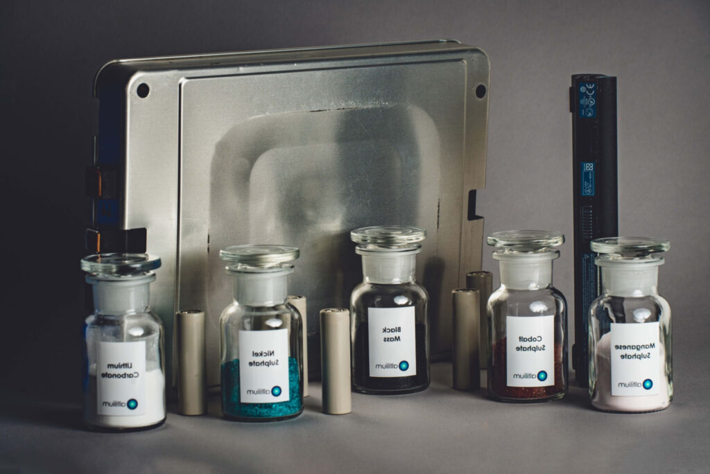 Ce recyclage incroyable des batteries va vous surprendre : découvrez cette entreprise innovante ! 42 Recyclage des batteries électriques : Cette entreprise rév