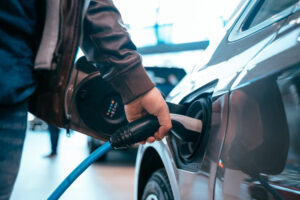 Voitures électriques en 2025 : le choc des chiffres qui met