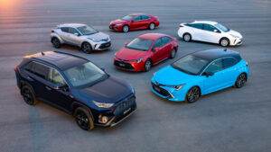 Toyota écrase le marché avec ses hybrides en 2023 : les vo
