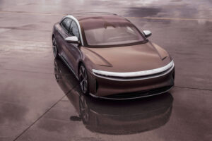 Le PDG de Lucid Motors dévoile une vision surprenante : pou