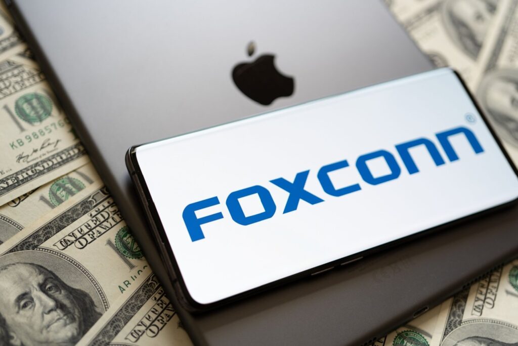 Cette incroyable annonce : Foxconn s'apprête à révolutionner votre future voiture ! 39 Foxconn Logo