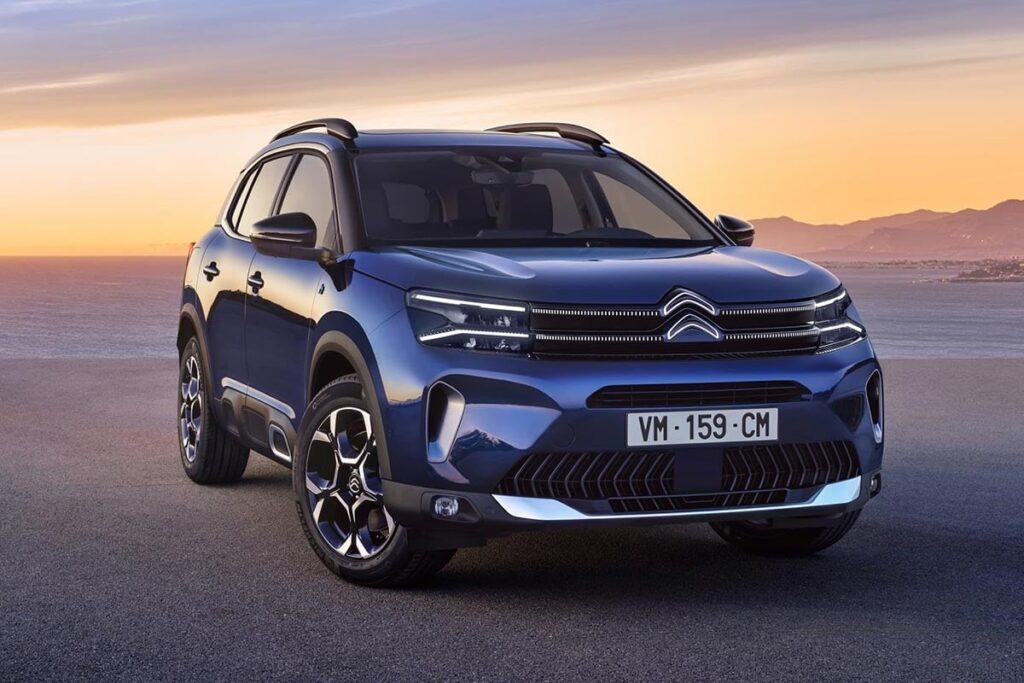 Ce retournement : Le diesel renaît avec Stellantis, malgré la déception des électriques ! 99 Coup de théâtre : Stellantis réinvestit dans le diesel alors que l