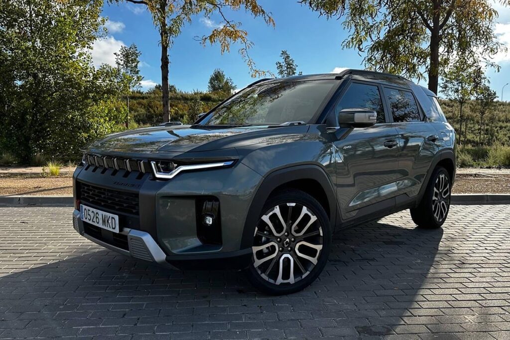 Cette alternative économique aux 4x4 légendaires : ce SUV baroudeur vous éblouira ! 63 Prix mini, maxi coffre : ce 4x4 familial allie esprit Bronco et budget serré