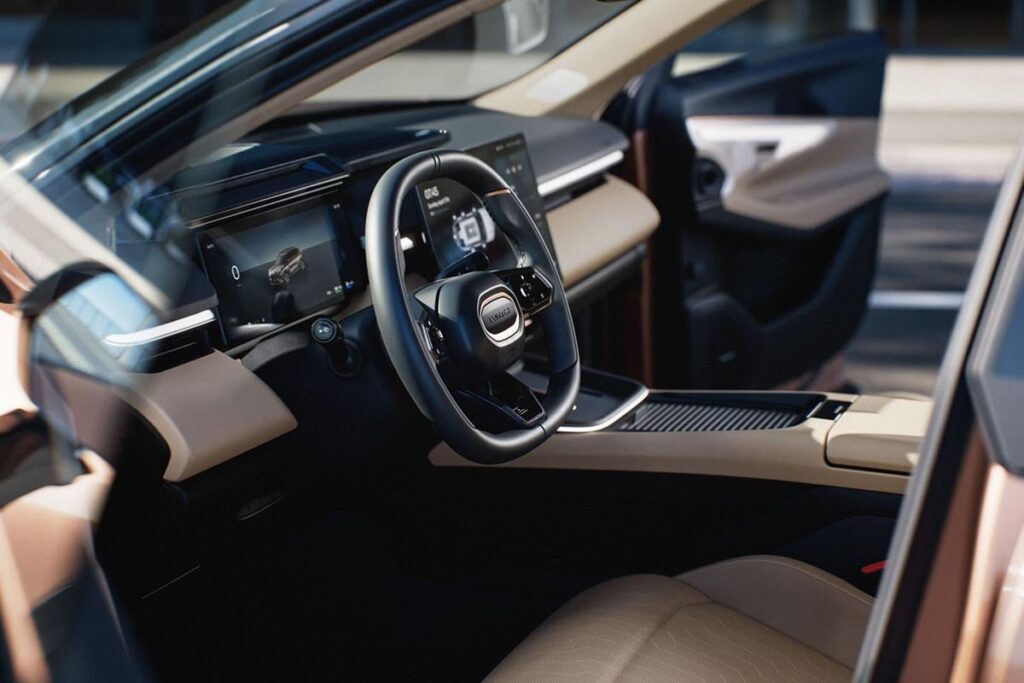 Ce SUV révolutionnaire : 200 km sans essence et une autonomie incroyable de 1 100 km! 62 Le SUV hybride rechargeable qui révolutionne le segment avec 200 km d