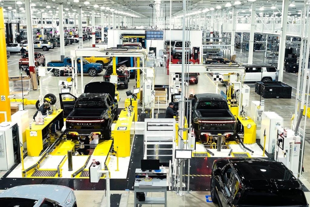 Cette technologie électrique de VW et Rivian va bouleverser l'industrie automobile ! 42 Quatre mois seulement après le début de leur partenariat, Volkswagen et l