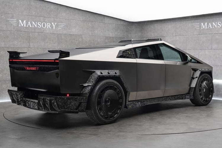 Mansory-Elongation-Tesla-Cybertruck-03 1741522123 312 Ce nest pas votre Tesla Cybertruck habituel decouvrez la
