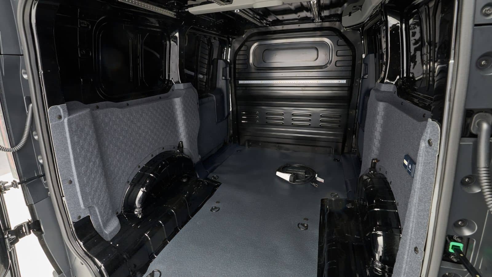 Découvrez ce utilitaire électrique Kia PV5 : un futur révolutionnaire à ne pas manquer ! 2 1742116190 384 Decouvrez ce utilitaire electrique Kia PV5 un futur revolutionnaire