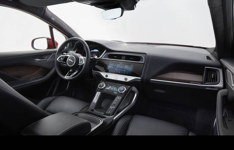 jaguar-i-pace-0062 1743158551 231 Cette incroyable voiture electrique doccasion decouvrez le Jaguar I Pace
