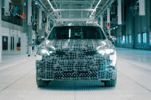 BMW iX3 Neue Klasse : Le SUV électrique qui va révolutionn