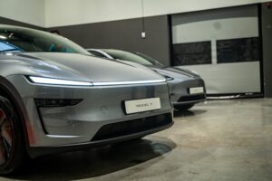 Essai Statique Tesla Model Y Avant Vs Old