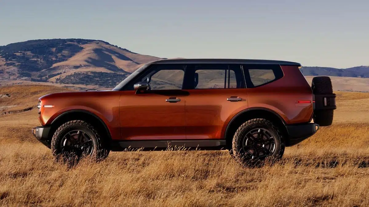 Cette offensive Volkswagen : Ce 4×4 électrique fusionne le meilleur de Toyota et Land Rover ! 1 4x4 électrique sur base Scout Motors, silhouette imposante et garde au sol élevée