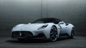 La Maserati MC20 électrique annulée : le marché des super