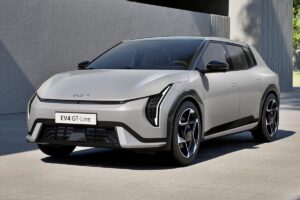 Kia EV4 : la berline électrique qui veut rivaliser avec la Tesla Model 3
