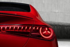 Mercedes CLA 2025 : Une berline électrifiée pour une nouvelle ère