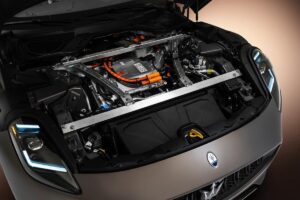 Maserati annule un projet électrique majeur, résistance de la clientèle, difficultés financières