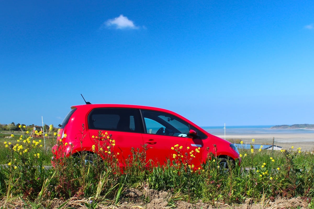Découvrez pourquoi ce médecin affirme qu'il est crucial de ne jamais abandonner les ZFE ! 2 Seat Mii Electric