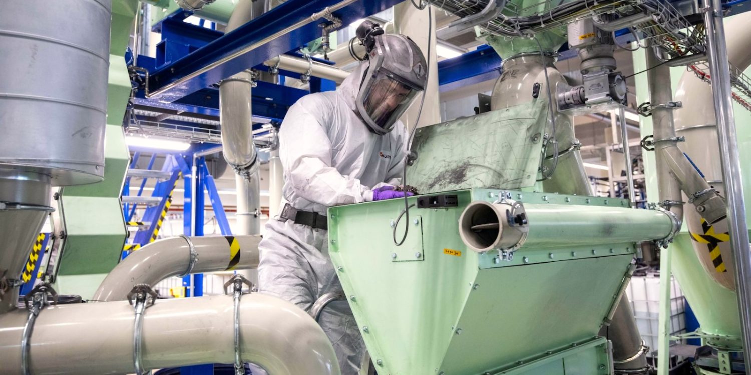 Cette révolution de Porsche : le recyclage des batteries qui va changer l'industrie ! 1 1744123776 751 Cette revolution de Porsche le recyclage des batteries qui