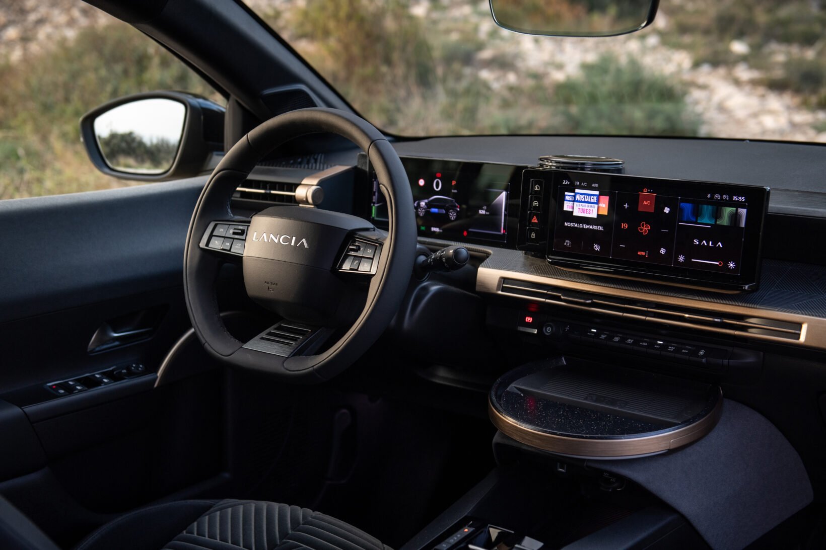 Cette incroyable Lancia Ypsilon électrique : le retour tant attendu d'une légende ! 4 1744128426 347 Cette incroyable Lancia Ypsilon electrique le retour tant attendu