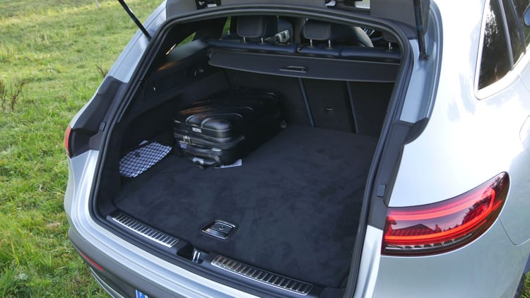 Mercedes EQC essai Zurich Milan (19) 1744968924 978 Cette incroyable voiture electrique doccasion le Mercedes EQC que