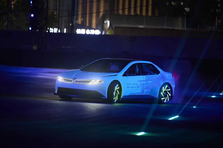 BMW Driving Vision Experience (3) 1745481898 870 Cette incroyable BMW Serie 3 electrique va bouleverser votre vision