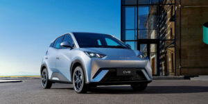 Révolution électrique : BYD défie Toyota et pourrait deve