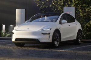 Tesla Model y 2025