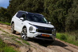 Mitsubishi Outlander PHEV