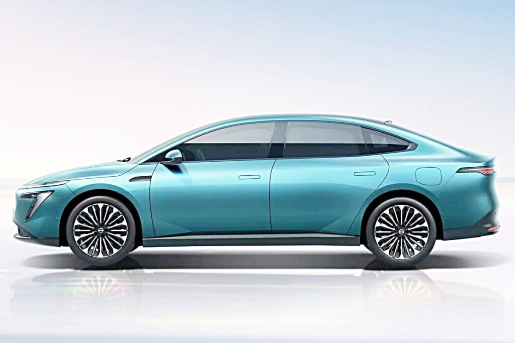 Cette berline électrique à 24 000 euros va changer votre vision de la route ! 96 Nissan N7 : 635 km d’autonomie, 24 000 €, et un design qui intrigue déjà l’Europe