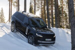 Le premier Range Rover électrique promet de conjuguer tradition tout-terrain