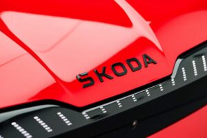 Nouvelle Skoda Superb hybride rechargeable