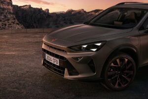 Cupra Formentor hybride rechargeable fabriquée en Espagne offrant jusqu