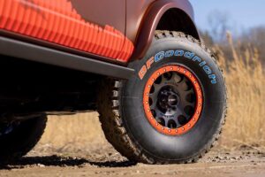 e monstre 4x4 repousse l