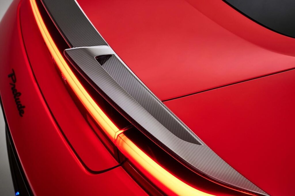 Ce Honda Prelude Type-R : le coupé hybride radical qui va vous surprendre complètement ! 22 Le retour fracassant de la Prelude : quand Honda marie hybridation et sensations dans un coupé taillé pour la France