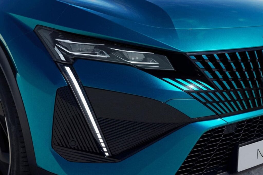 Ce véhicule hybride étonnant : découvrez cette sobriété inégalée de 5,1 l/100 km ! 124 Peugeot 408 Hybrid : le style fastback et l’hybride léger à prix choc en avril 2025