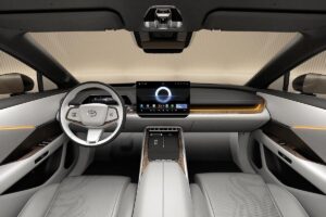 Toyota bZ7 électrique au design élégant développée pour rivaliser avec la Xiaomi SU7 mais exclusivement réservée aux marchés non-européens malgré son potentiel commercial.