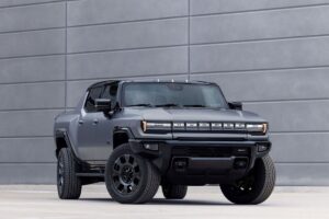 Le GMC HUMMER EV 2026 pulvérise tous les standards du super SUV
