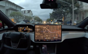Conduite autonome en Europe : la révolution FSD de Tesla se