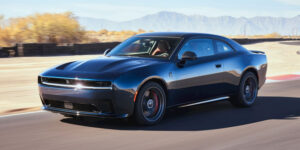 Révolution des batteries solides : Dodge lancera sa premiè
