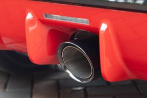 Mini John Cooper Works vue de dessous révélant son système d