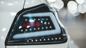 La voix des voitures autonomes : la nouvelle clé pour rassurer les conducteurs