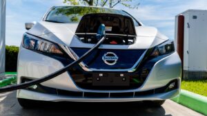 Nouveau rappel massif : des dizaines de milliers de Nissan Leaf risquent de prendre feu pendant la recharge