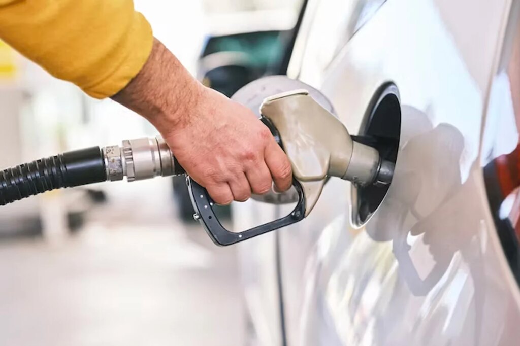 Cette incroyable astuce pour voler 3000 litres d'essence pourrait vous choquer ! 1 Station Essence Pompe