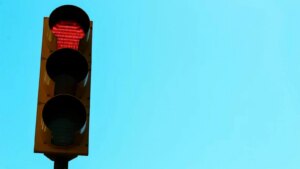 Les États-Unis inventent le feu de circulation bleu : que veut-il dire pour les automobilistes ?