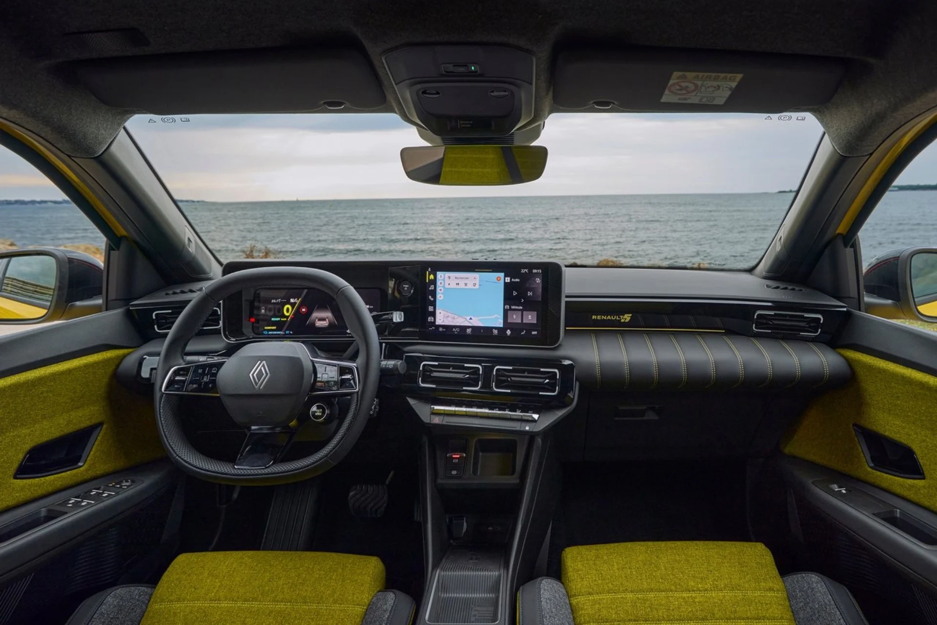 Cette Renault 5 électrique va-t-elle surpasser la Peugeot e-208 ? Découvrez-le ici ! 3 Renault 5 Interieur