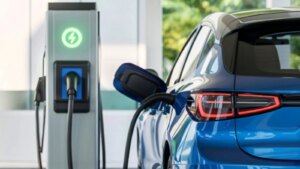 “Simplicité et accessibilité” : Leclerc lance ses stations de recharge à prix défiant toute concurrence