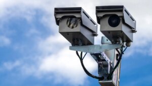 Un nouveau radar en France risque de vous sanctionner par erreur à cause de votre bébé