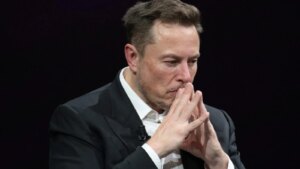 « Ce sera douloureux et difficile » : Elon Musk avoue s’être planté sur cette technologie Tesla après 10 ans de promesses