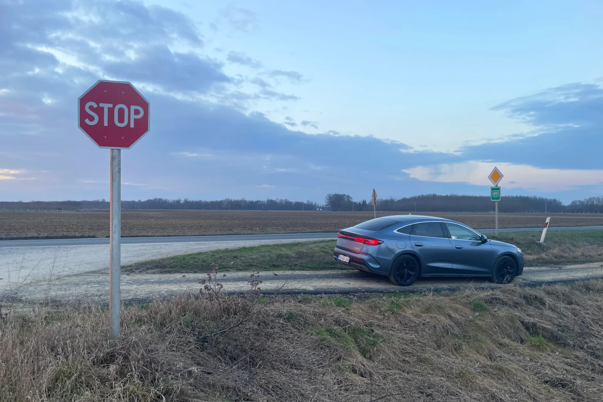 Cette incroyable expérience : 1500 km sans s'arrêter avec la BYD Seal 6 DM-i ! 2 Essai Byd Seal 6 Dmi Berline 2026 Avis